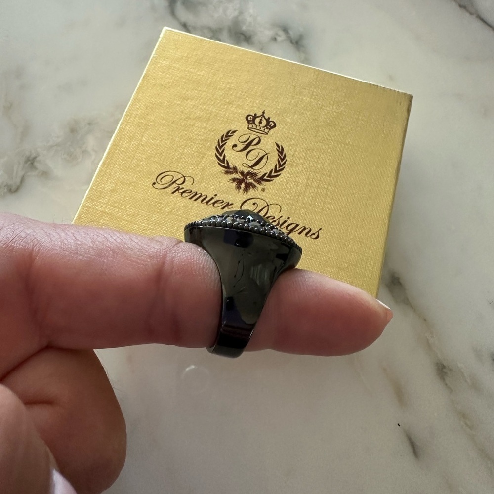 Premier Designs Black Statement Ring With Crystals - image 5